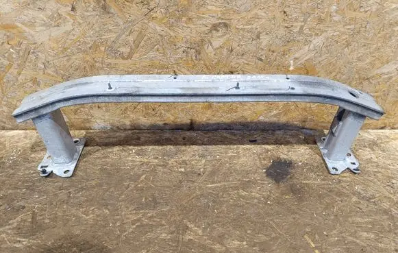 Renault Captur Front bumper cross member 752107246R