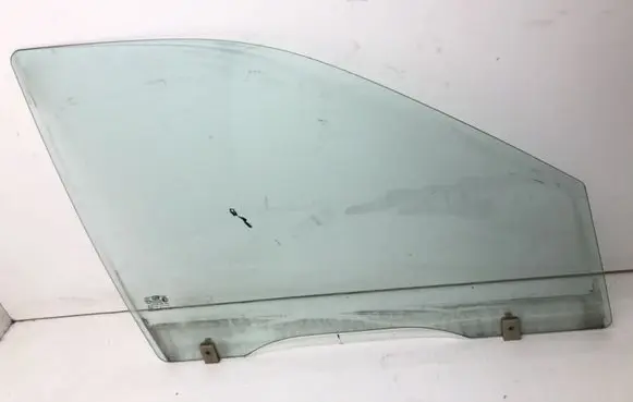 Hyundai Santa Fe Front door window glass four-door