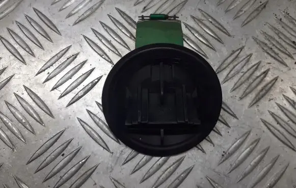 Skoda Fabia Mk1 (6Y) Heater blower fan relay BRAK