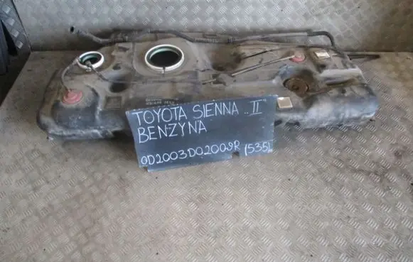 Toyota Avensis T250 Fuel tank 