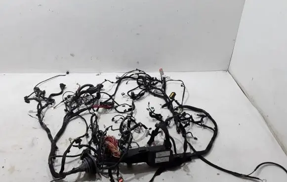 Renault Trafic III (X82) Other wiring loom 240131118R