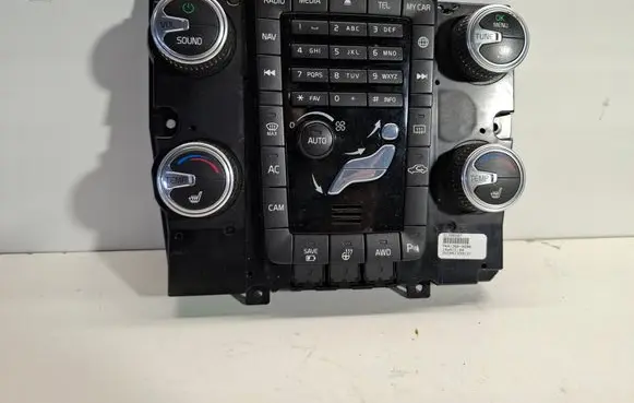 Volvo V60 Climate control unit 31398587