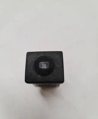 Volkswagen Golf III Windscreen/window heater switch 1H6959621 501520
