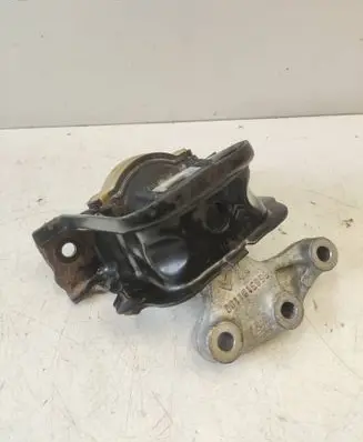 Engine mount bracket