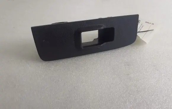 Hummer H3 Rear door window switch trim 15128805