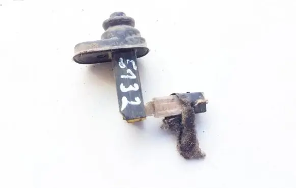 Audi A4 S4 B5 8D Front door sensor 8d0947561