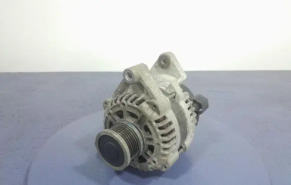 Opel Astra J Generator/alternator 13500582