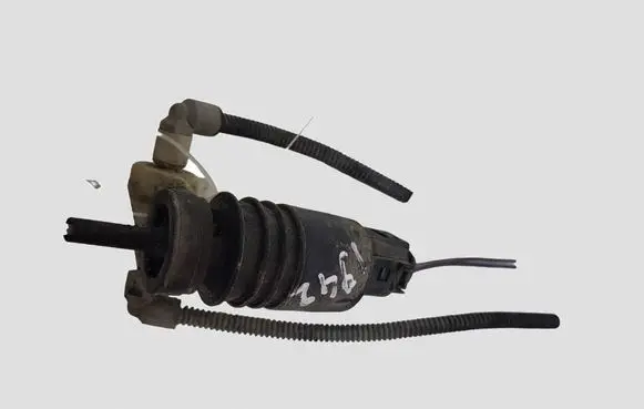 Opel Insignia A Windscreen/windshield washer pump 13250357 3240117