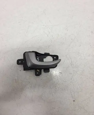 Hyundai i30 Front door interior handle 82613GD000