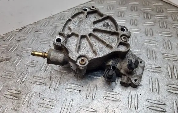 Vacuum pump