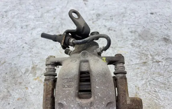 Skoda Octavia Mk2 (1Z) Rear brake caliper