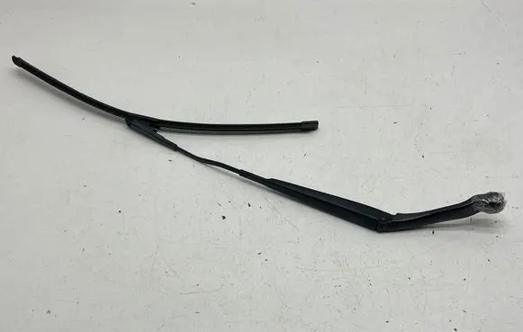 Nissan Qashqai Windshield/front glass wiper blade 80017927 E1AS12U