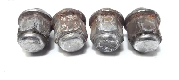 Hyundai i20 (PB PBT) Nuts/bolts 
