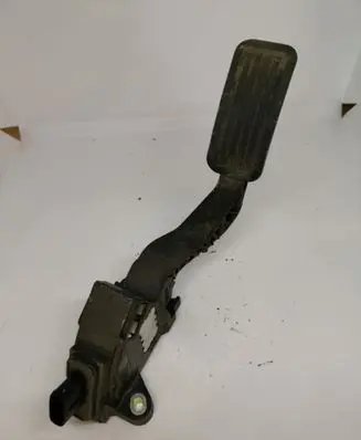 Toyota Yaris Accelerator throttle pedal 781100D010