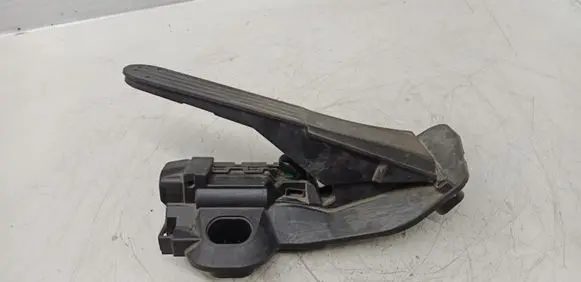 Volkswagen Golf VI Accelerator throttle pedal 1K2723503R 6PV00874531