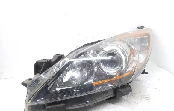 Mazda 3 II Headlight/headlamp