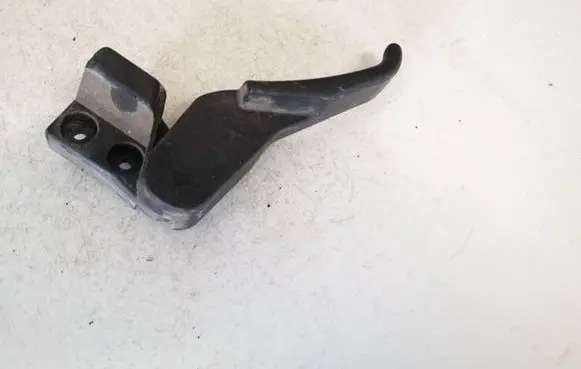Volkswagen PASSAT B5 Engine bonnet (hood) release handle 3b1823533