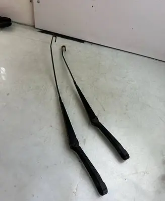 Seat Cordoba (6L) Front wiper blade arm 6L1955410C