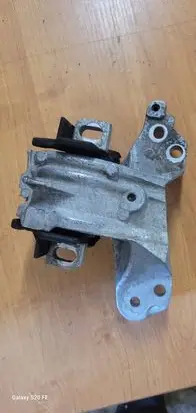 Peugeot 508 RXH Engine mount bracket 307367