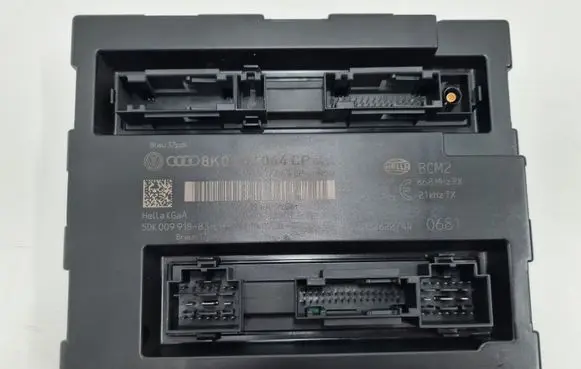 Audi A5 8T 8F Comfort/convenience module 8K0907064CP