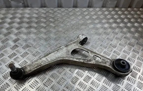 Nissan Qashqai J12 Front lower control arm/wishbone 