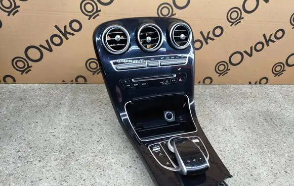 Mercedes-Benz C W205 Head unit multimedia control A2059005915 SW141002 A2059020104