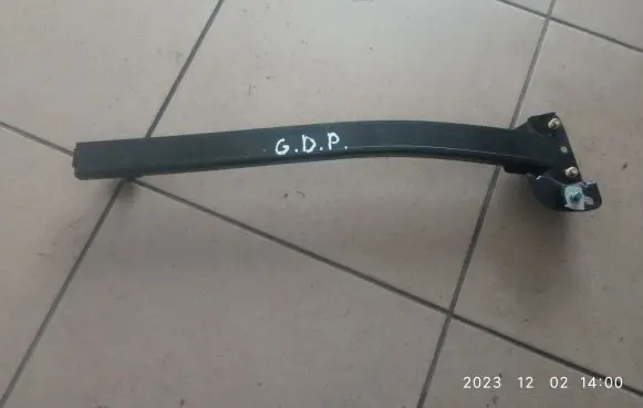 Subaru Legacy Rear door windshield rail 21RFRH