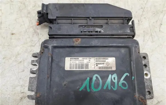 Renault Espace III Engine control unit/module 8200149444
