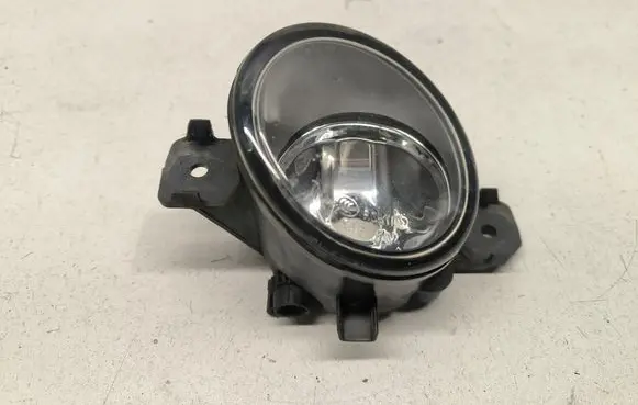 Nissan X-Trail T32 Front fog light 89208031