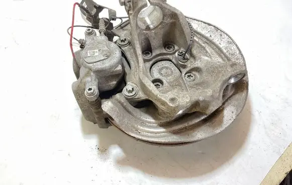 BMW 3 G20 G21 Front wheel hub 621654