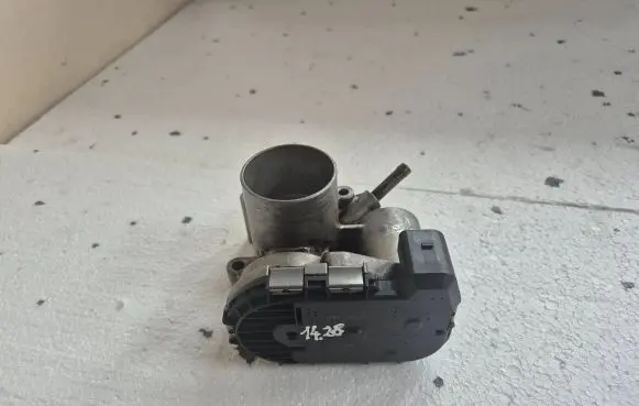 Volkswagen Polo III 6N 6N2 6NF Electric throttle body valve 030133062A