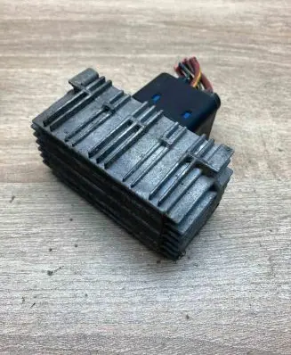 Opel Astra H Glow plug pre-heat relay 55353011 51299014