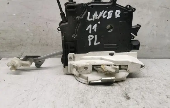 Mitsubishi Lancer X Front door lock