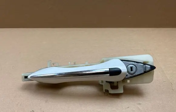 Hyundai i40 Front door exterior handle 