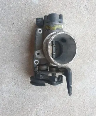 Ford Escort Throttle valve 95BF9B989