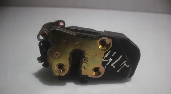 Jeep Cherokee Rear door lock