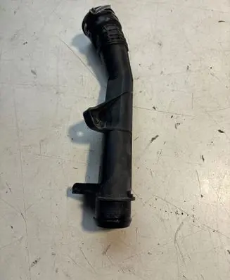 Opel Astra L Air intake hose/pipe Z12002897