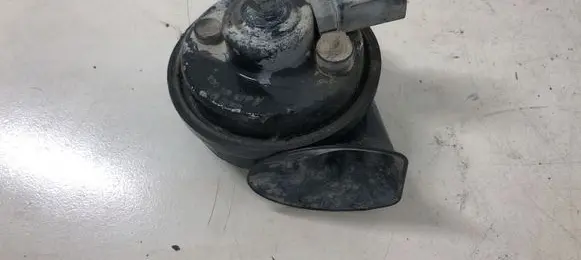 Volkswagen PASSAT B6 Horn signal 3C0951223A