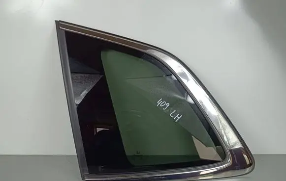 Honda CR-V Rear side window DOT15