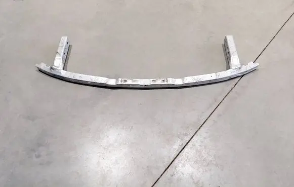 BMW 8 G15 Front bumper cross member 7483632