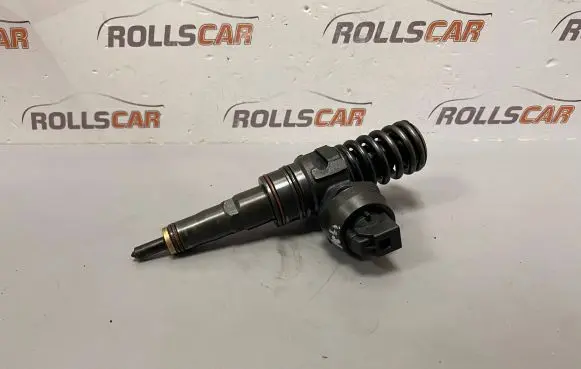 Audi A4 S4 B6 8E 8H Fuel injector 038130073AJ