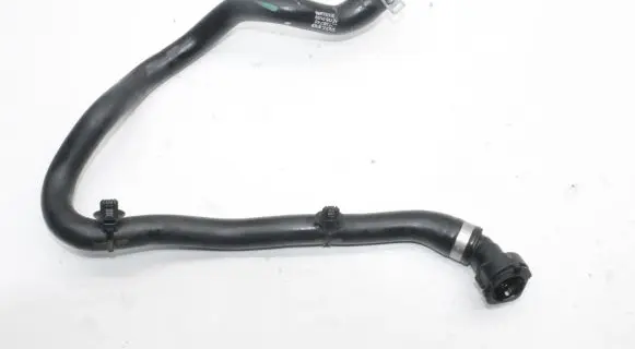 Volvo XC40 Engine coolant pipe/hose 32138746