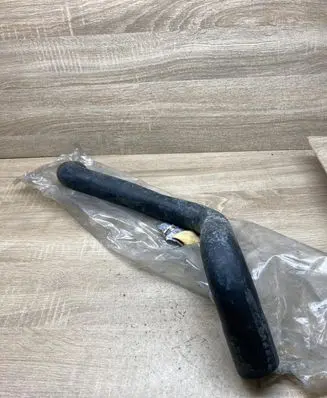 Land Rover Discovery Engine coolant pipe/hose ESR1052