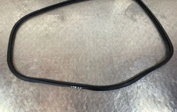Mitsubishi Outlander IV Rear door rubber seal (on body) 