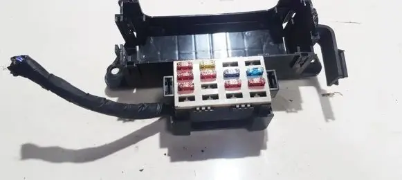 KIA Spectra Fuse box set