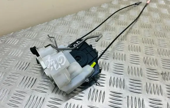 Subaru Forester SH Front door lock