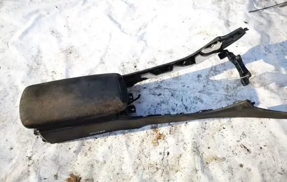 Lexus IS 220D-250-350 Armrest