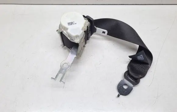 BMW 7 F01 F02 F03 F04 Rear seatbelt 33061254