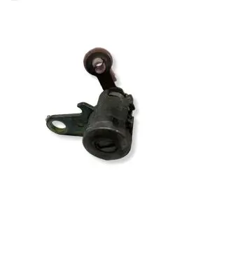 Toyota Land Cruiser (HDJ90) Coupe door lock (next to the handle) 
