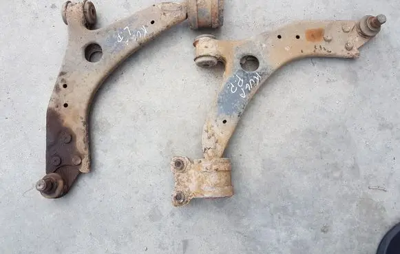 Ford Kuga I Front control arm